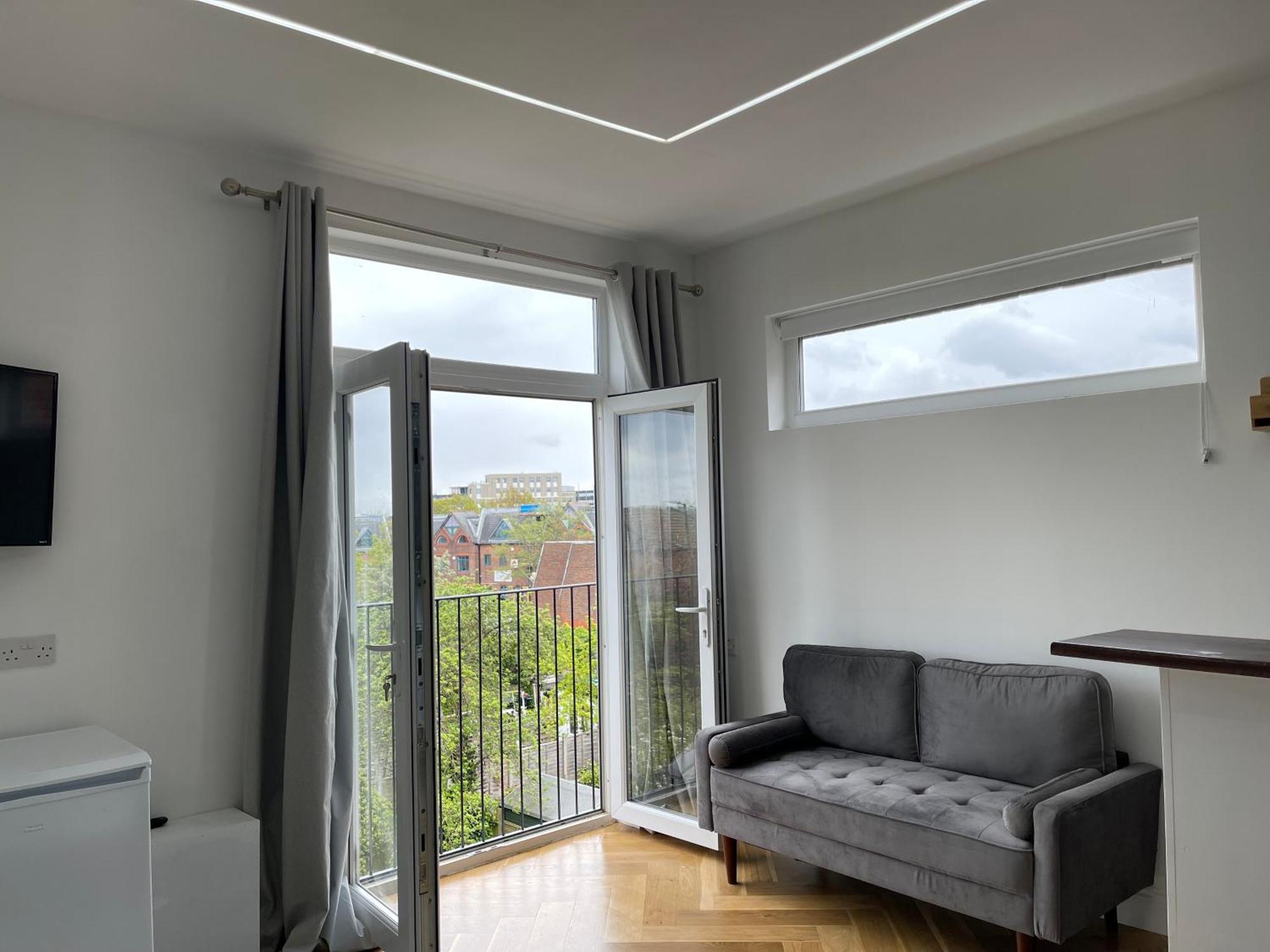 London Studios And Suites Harrow Esterno foto