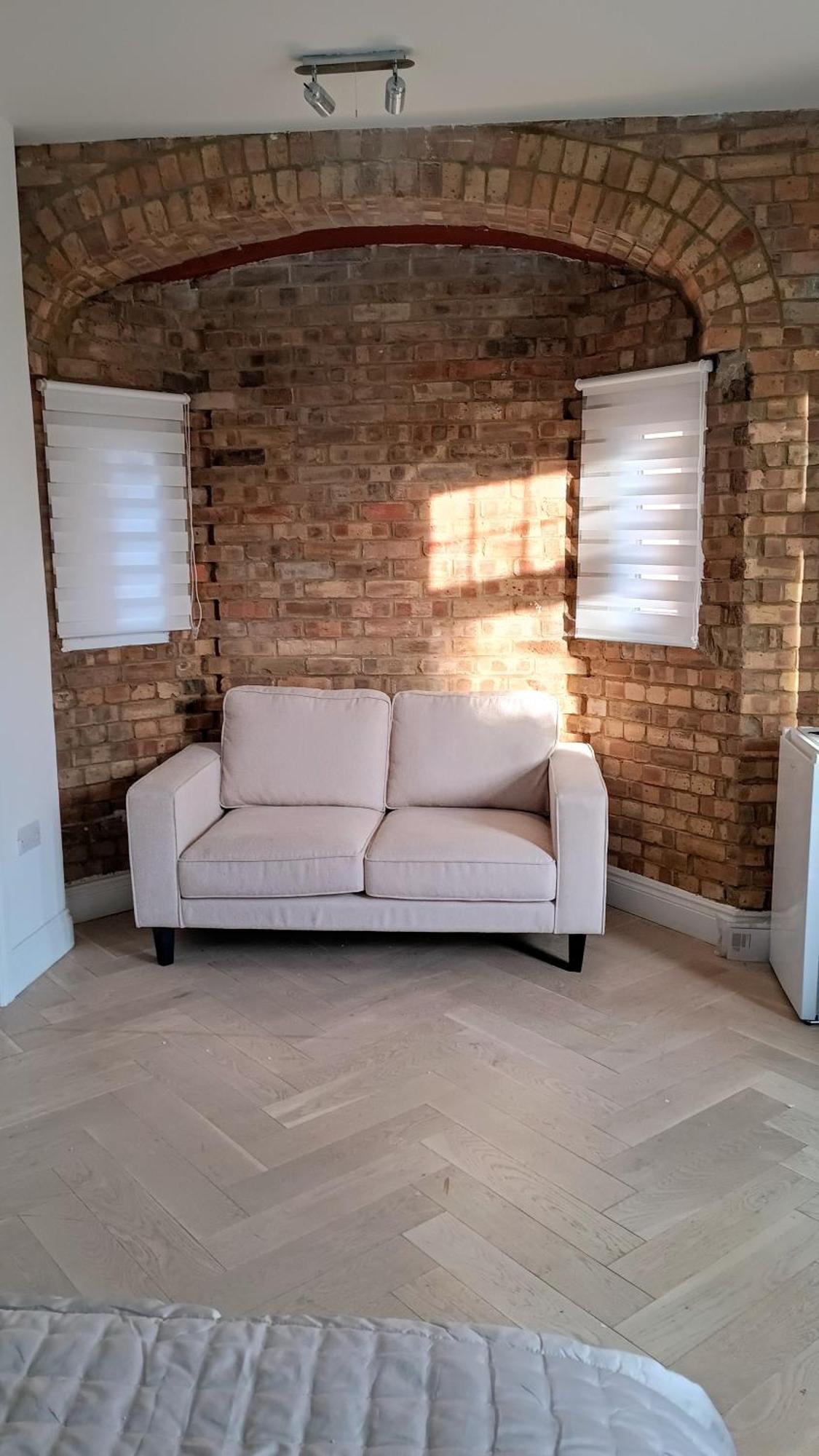 London Studios And Suites Harrow Esterno foto