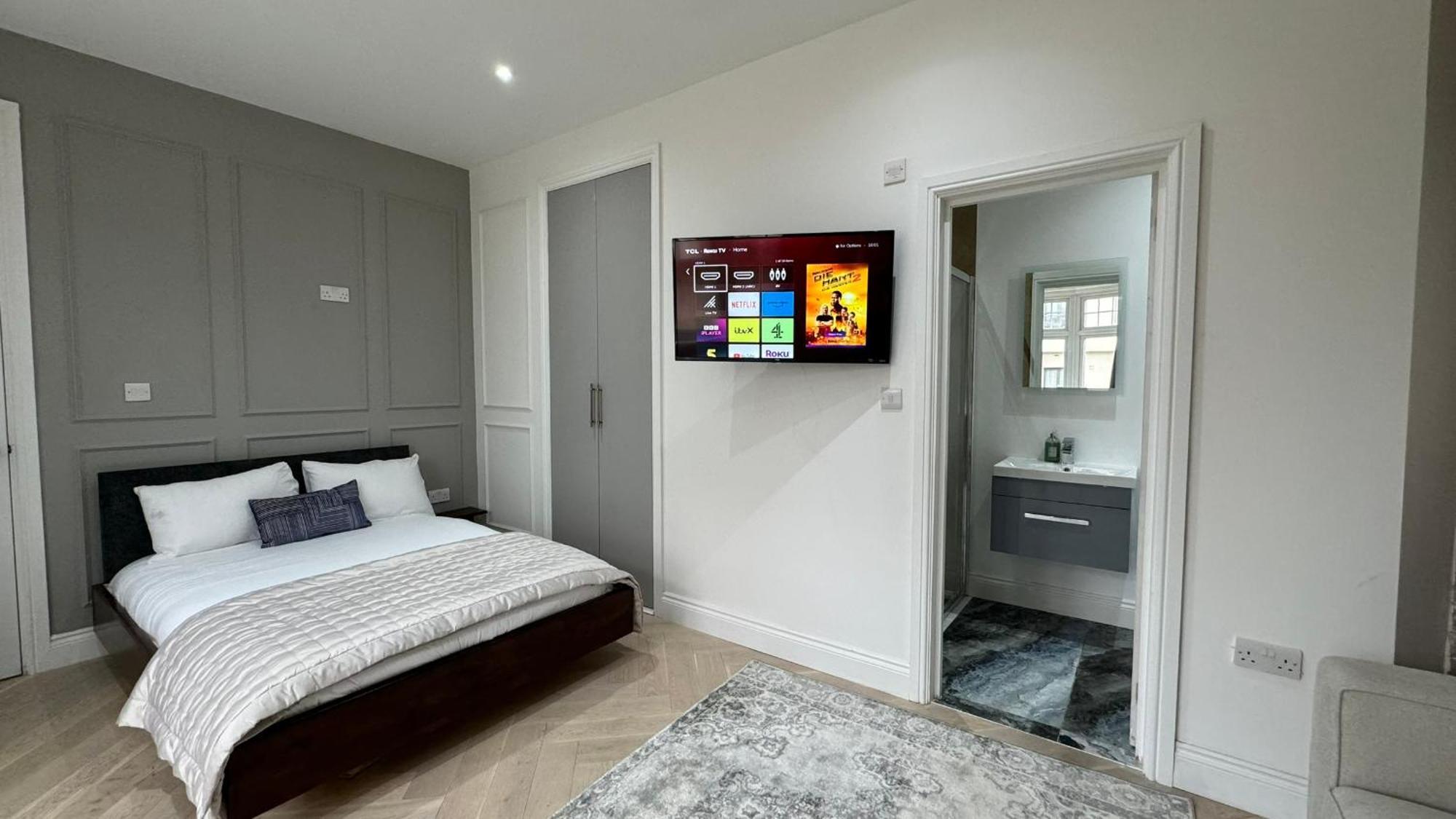 London Studios And Suites Harrow Esterno foto