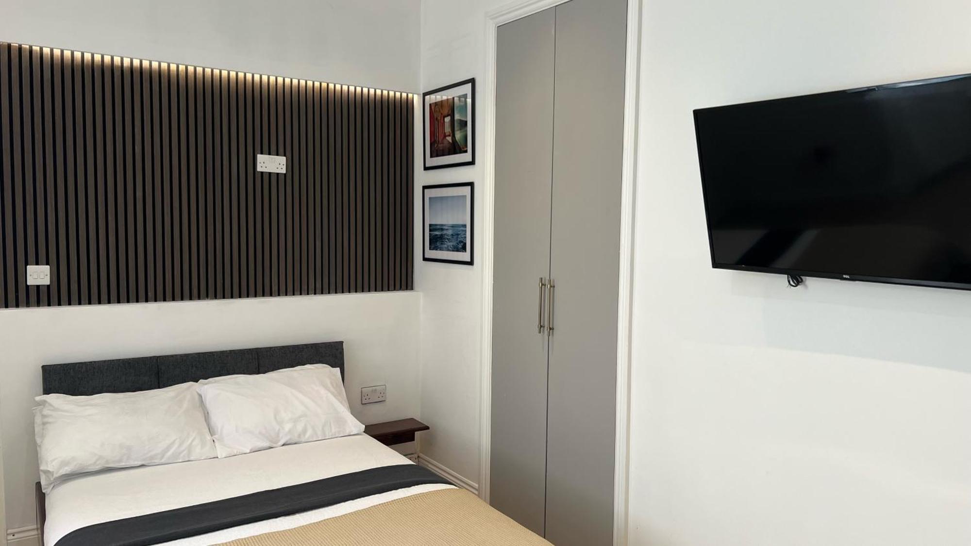 London Studios And Suites Harrow Esterno foto