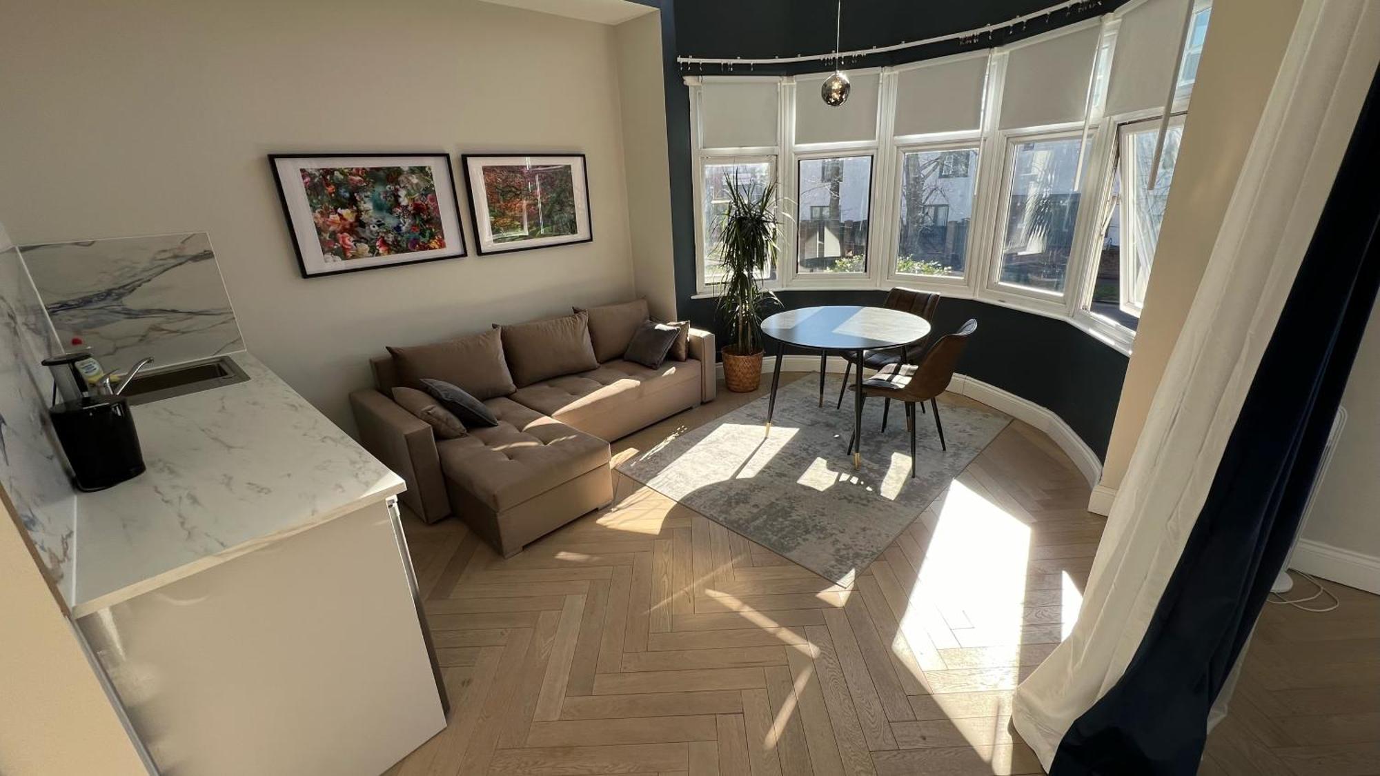 London Studios And Suites Harrow Esterno foto